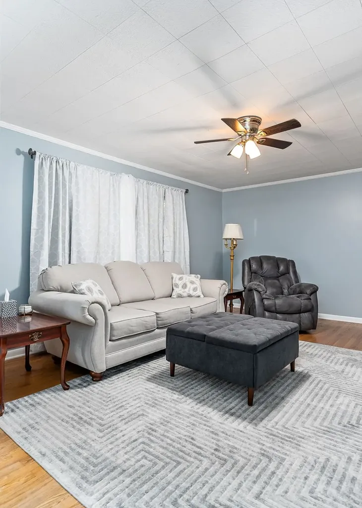 121 Pat Carr Lane Alpine TN 38543