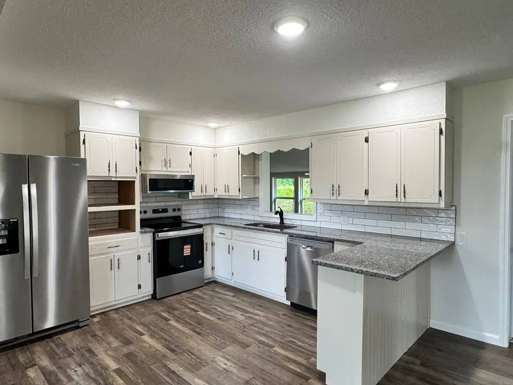 389 4th Avenue Cookeville TN 38506