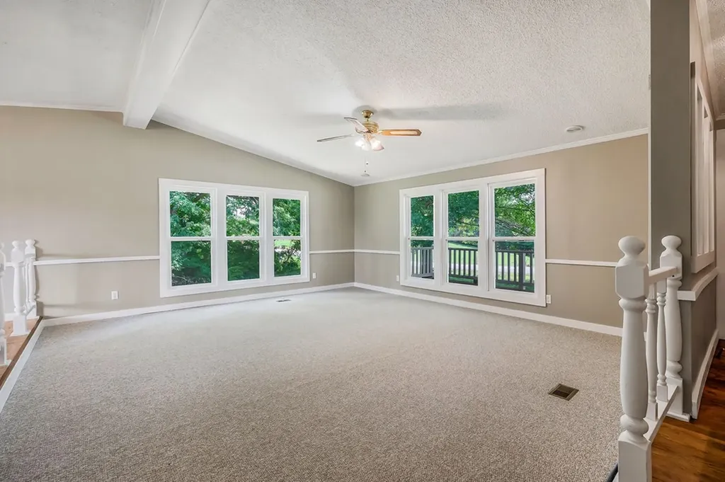 572 Lakeside Road Byrdstown TN 38549