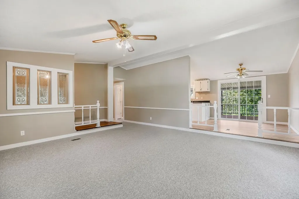 572 Lakeside Road Byrdstown TN 38549