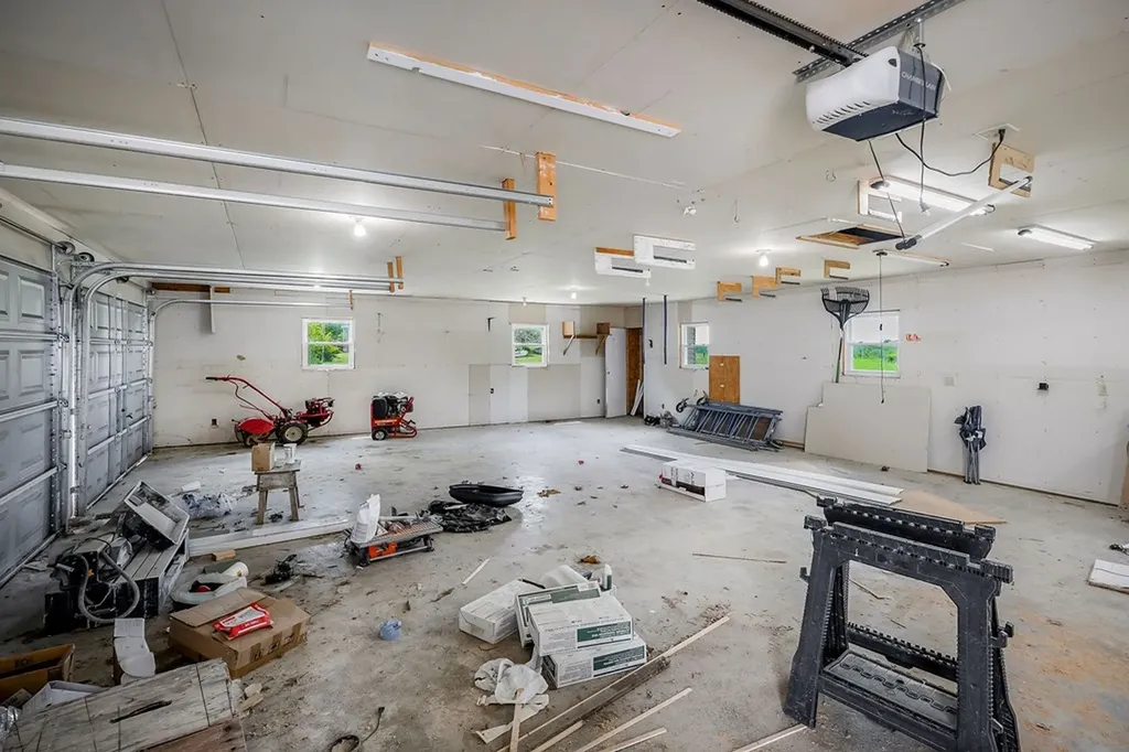 572 Lakeside Road Byrdstown TN 38549