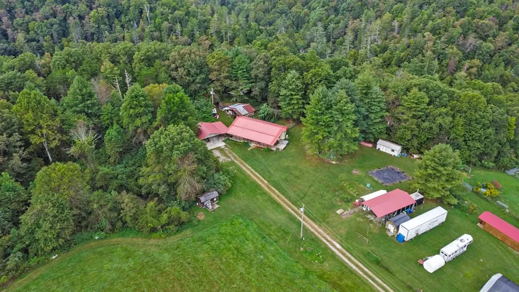 4676 Rugby Pike Allardt TN 38504