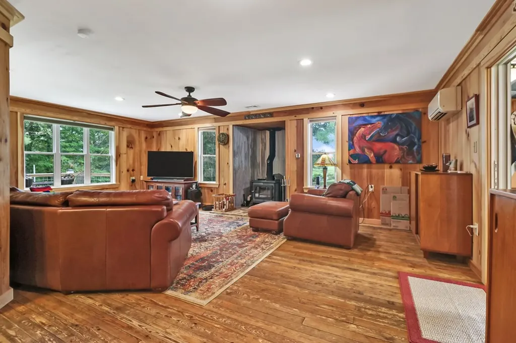 4676 Rugby Pike Allardt TN 38504