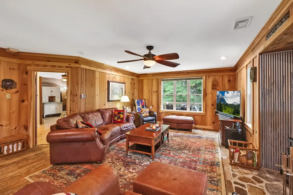 4676 Rugby Pike Allardt TN 38504