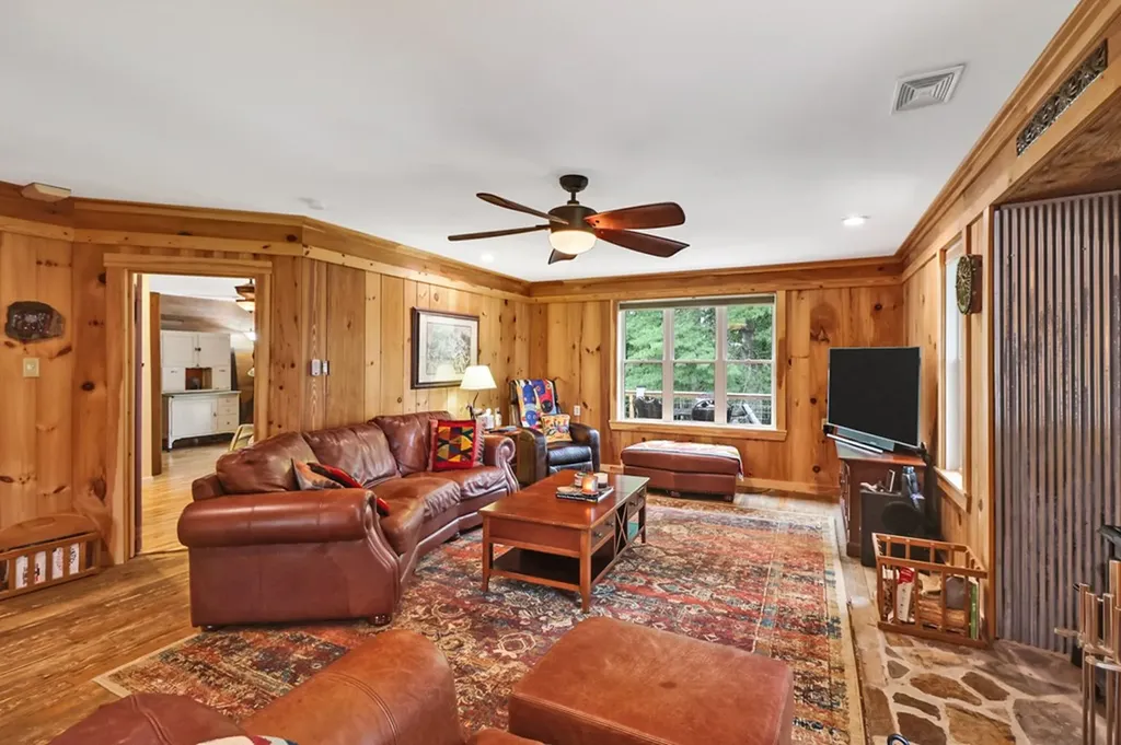 4676 Rugby Pike Allardt TN 38504