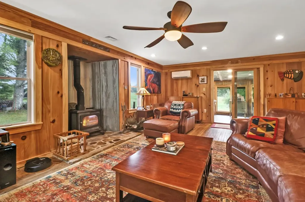 4676 Rugby Pike Allardt TN 38504