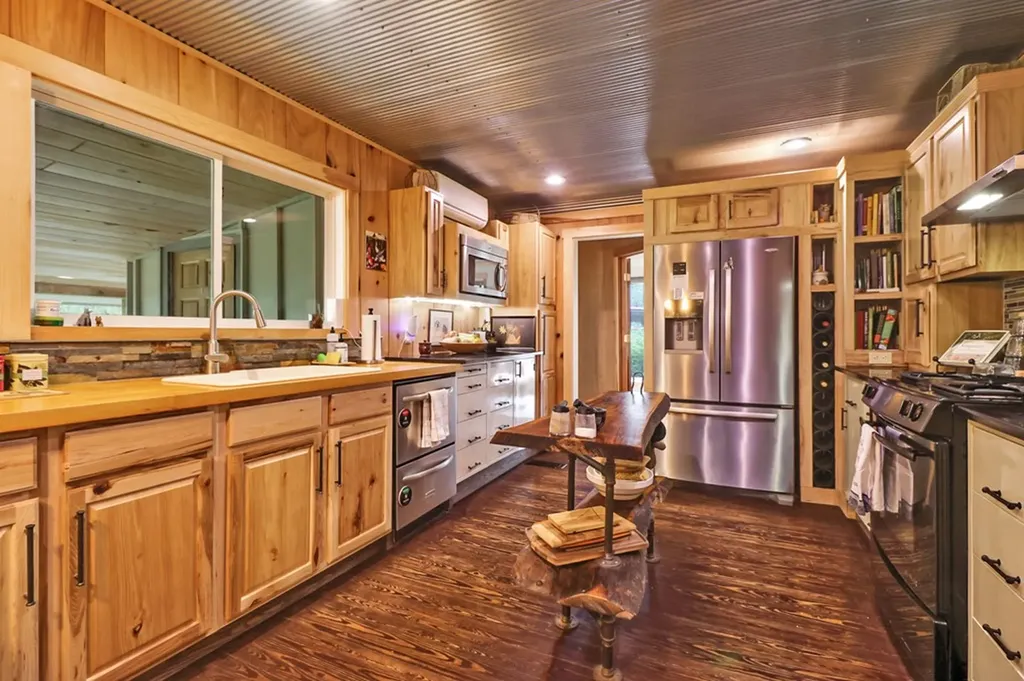 4676 Rugby Pike Allardt TN 38504