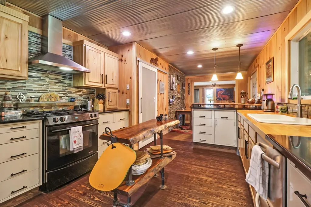 4676 Rugby Pike Allardt TN 38504