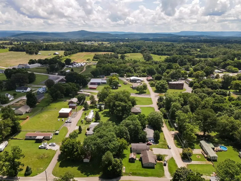 250 Mountain Street Doyle TN 38559