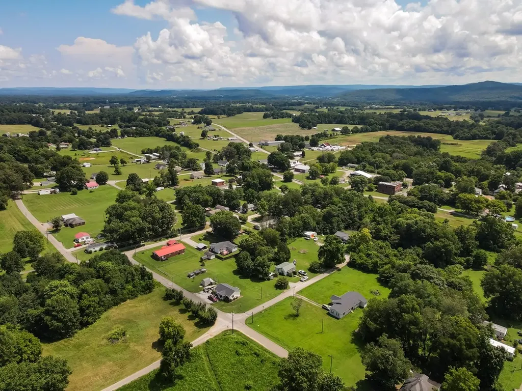 250 Mountain Street Doyle TN 38559