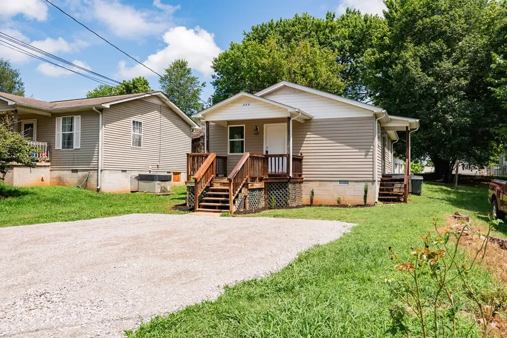 250 Mountain Street Doyle TN 38559