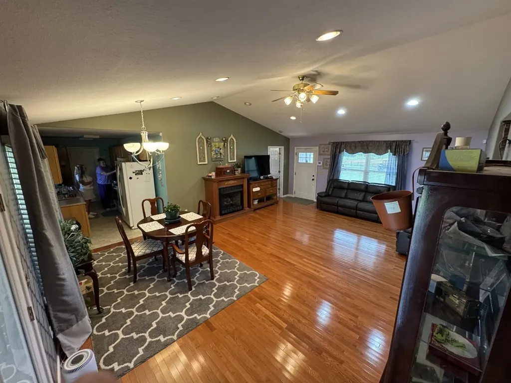 2426 Bowman Loop Crossville TN 38571