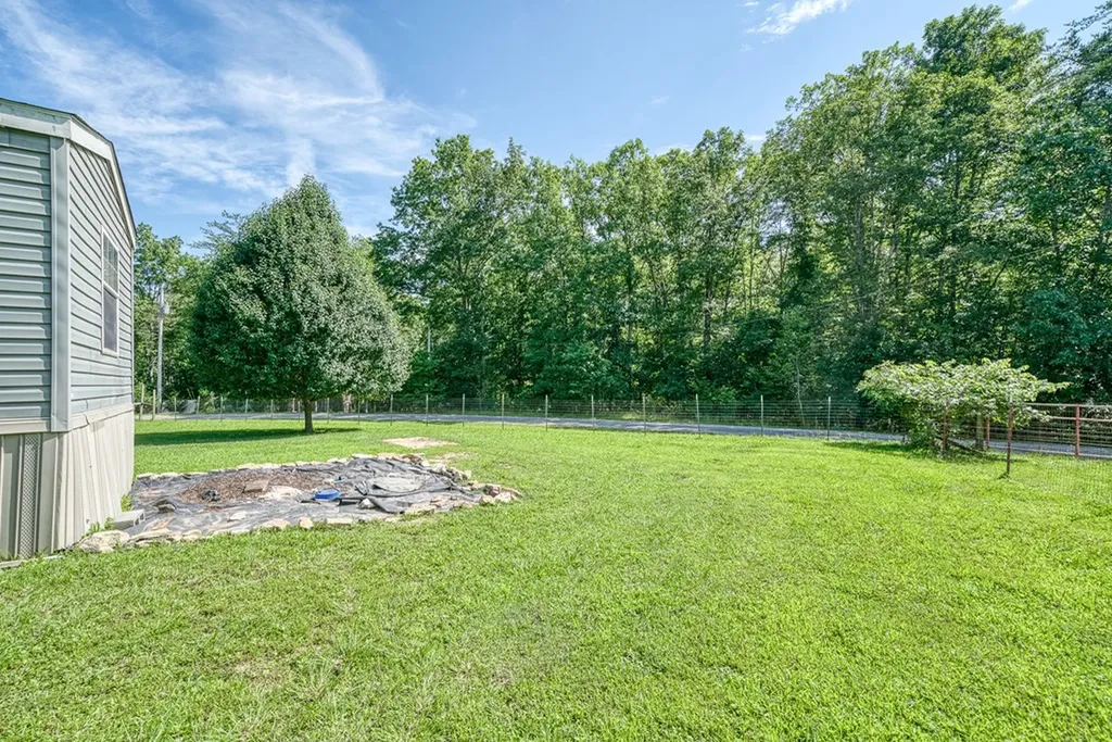 1043 S Sitting Bull Point Crossville TN 38572