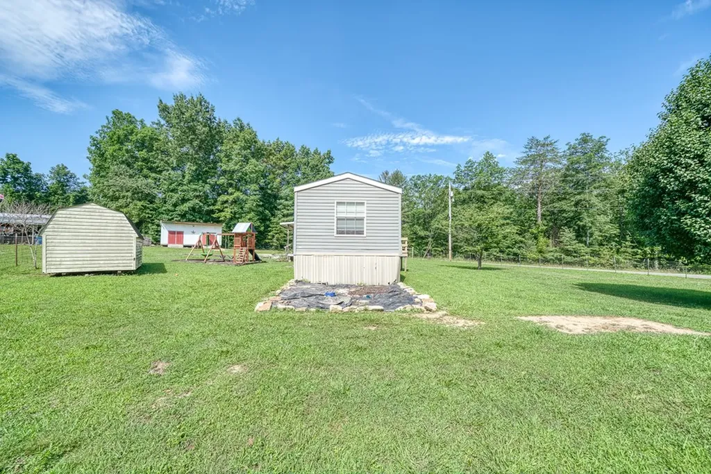 1043 S Sitting Bull Point Crossville TN 38572