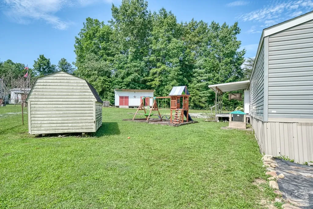 1043 S Sitting Bull Point Crossville TN 38572