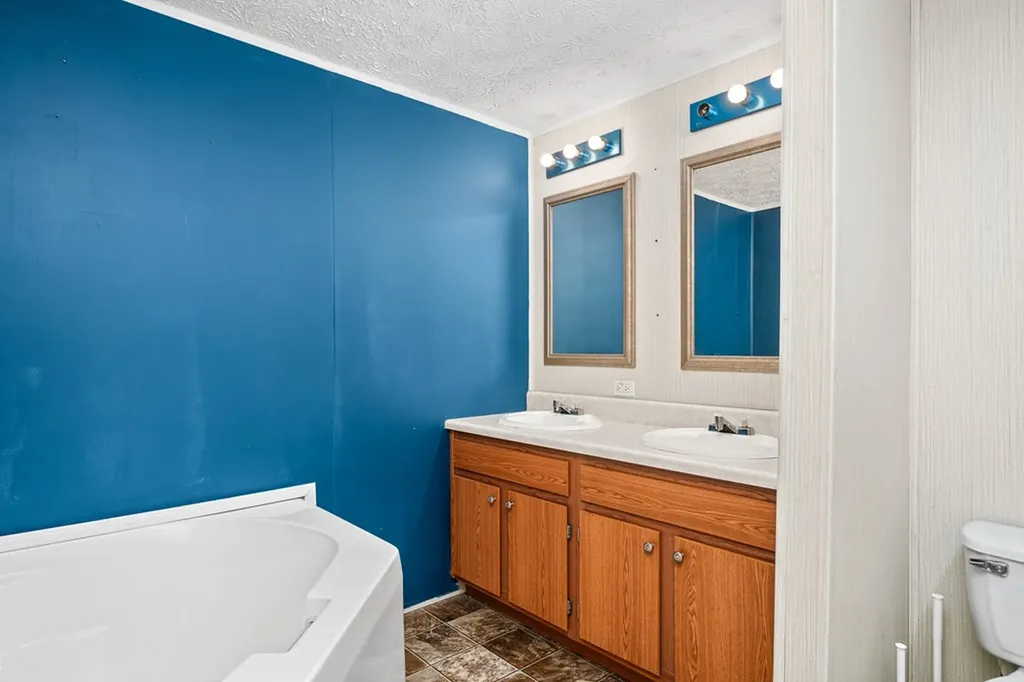 1043 S Sitting Bull Point Crossville TN 38572