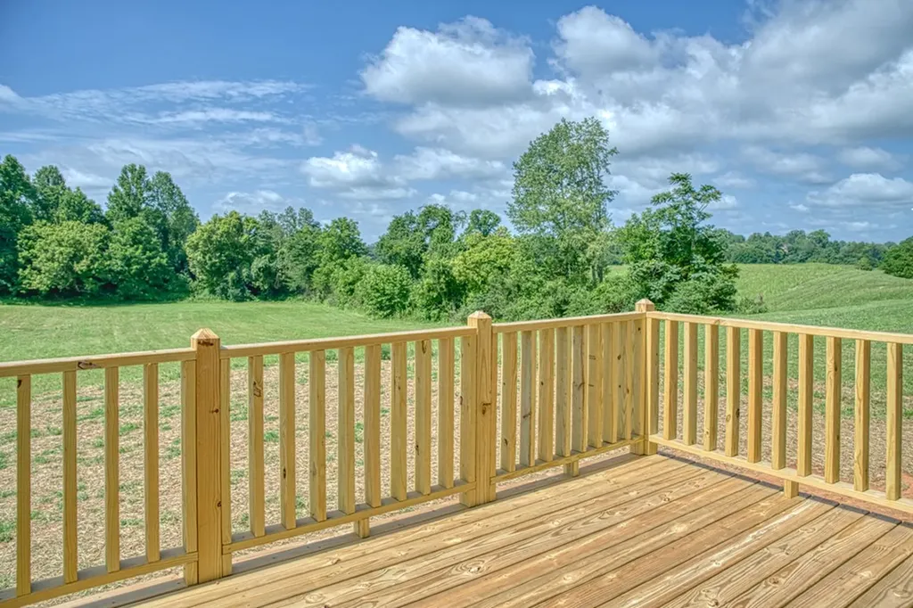 1178 Ray Broyles Road Sparta TN 38583