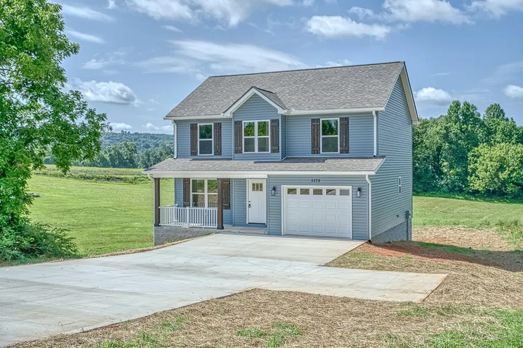 1178 Ray Broyles Road Sparta TN 38583