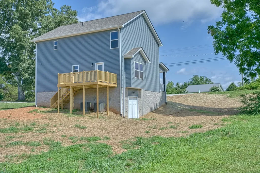 1178 Ray Broyles Road Sparta TN 38583