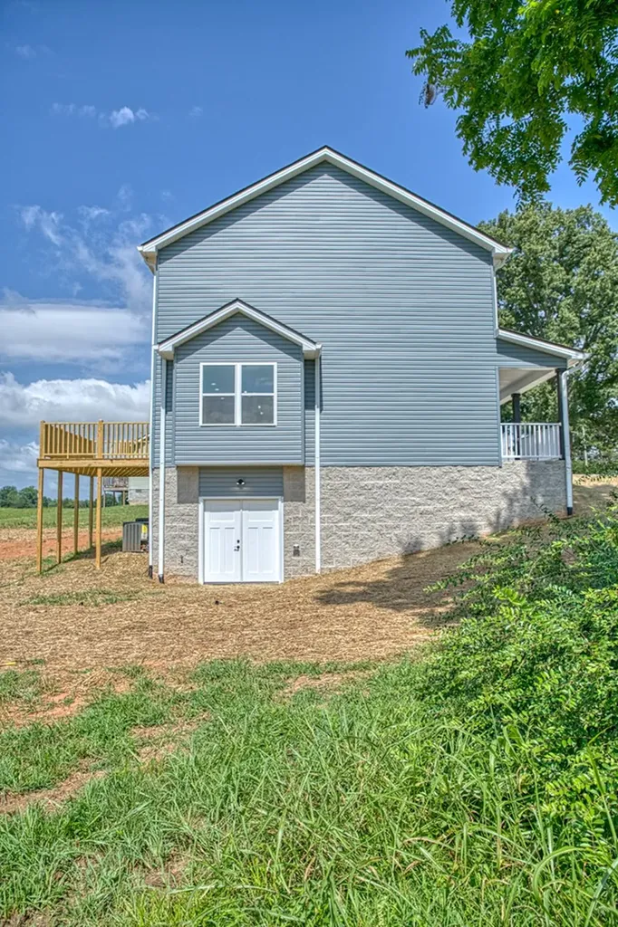 1178 Ray Broyles Road Sparta TN 38583