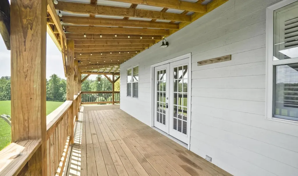 1005 Birdwell Road Whitleyville TN 38588