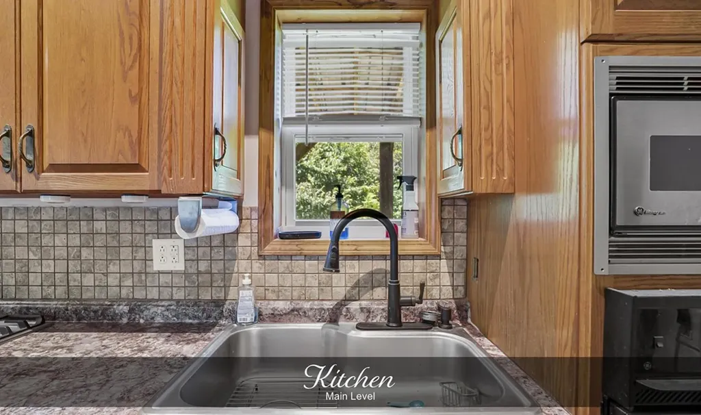 1005 Birdwell Road Whitleyville TN 38588