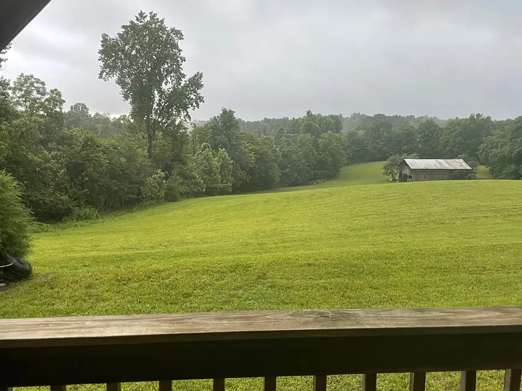 1005 Birdwell Road Whitleyville TN 38588