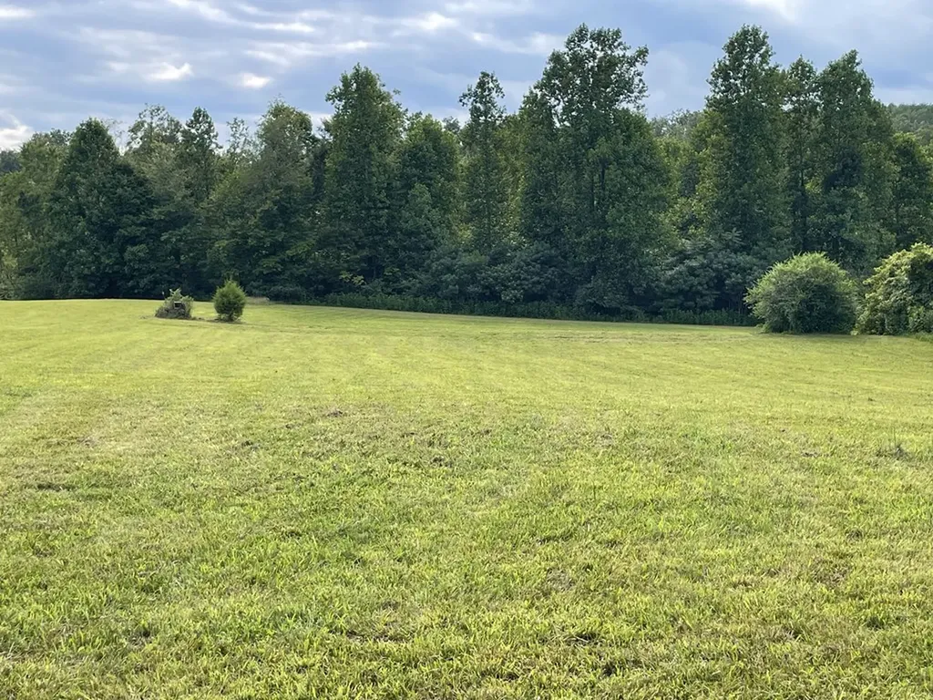 1005 Birdwell Road Whitleyville TN 38588