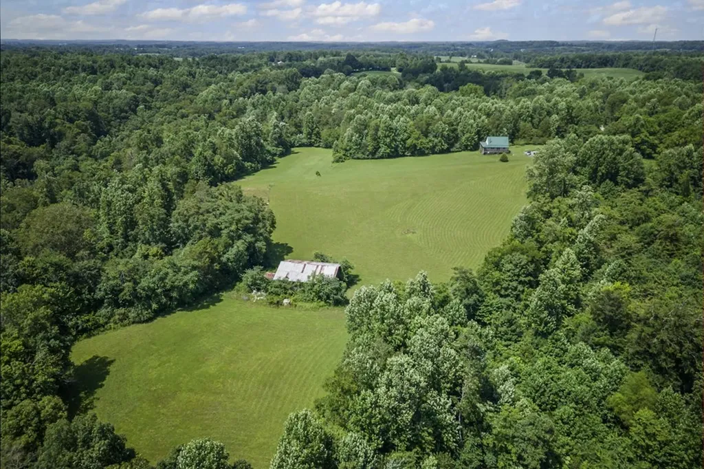 1005 Birdwell Road Whitleyville TN 38588