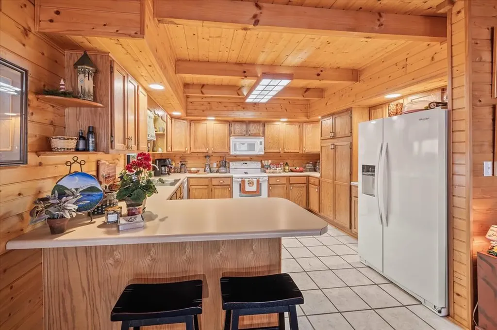 5661 Willow Grove Highway Allons TN 38541