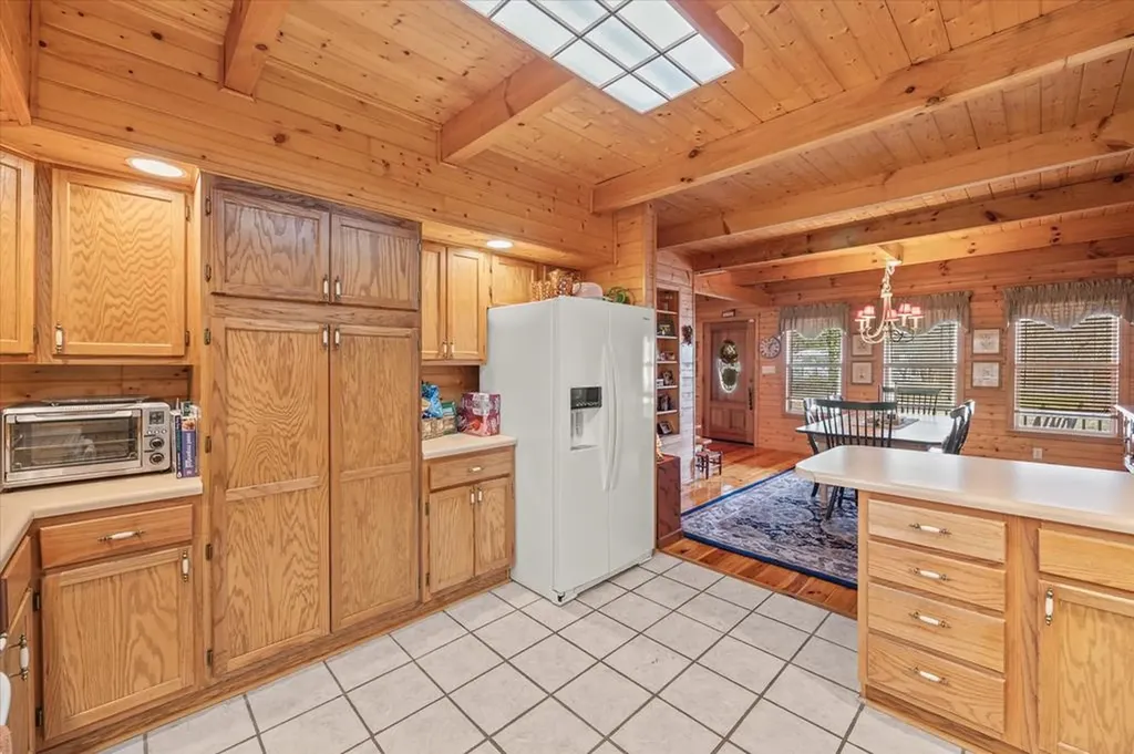 5661 Willow Grove Highway Allons TN 38541