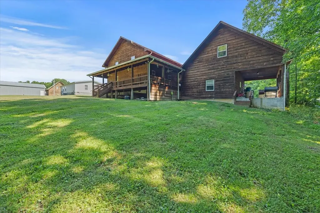 5661 Willow Grove Highway Allons TN 38541