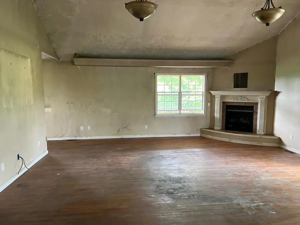 7029 Monterey Highway Sparta TN 38583