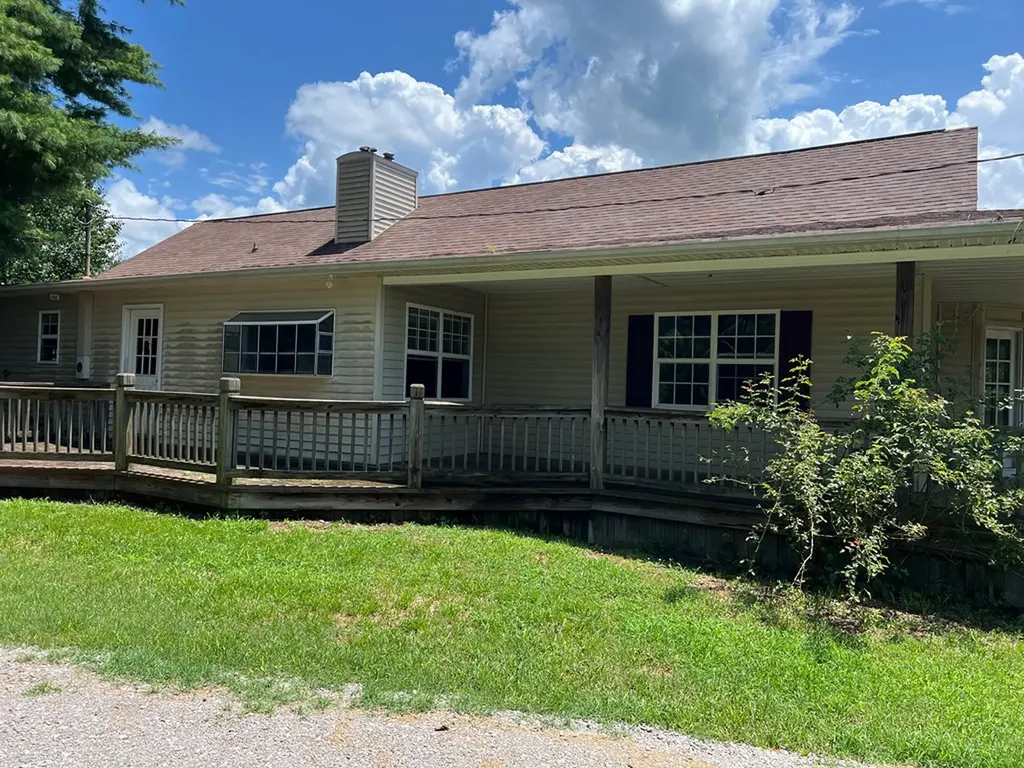 7029 Monterey Highway Sparta TN 38583