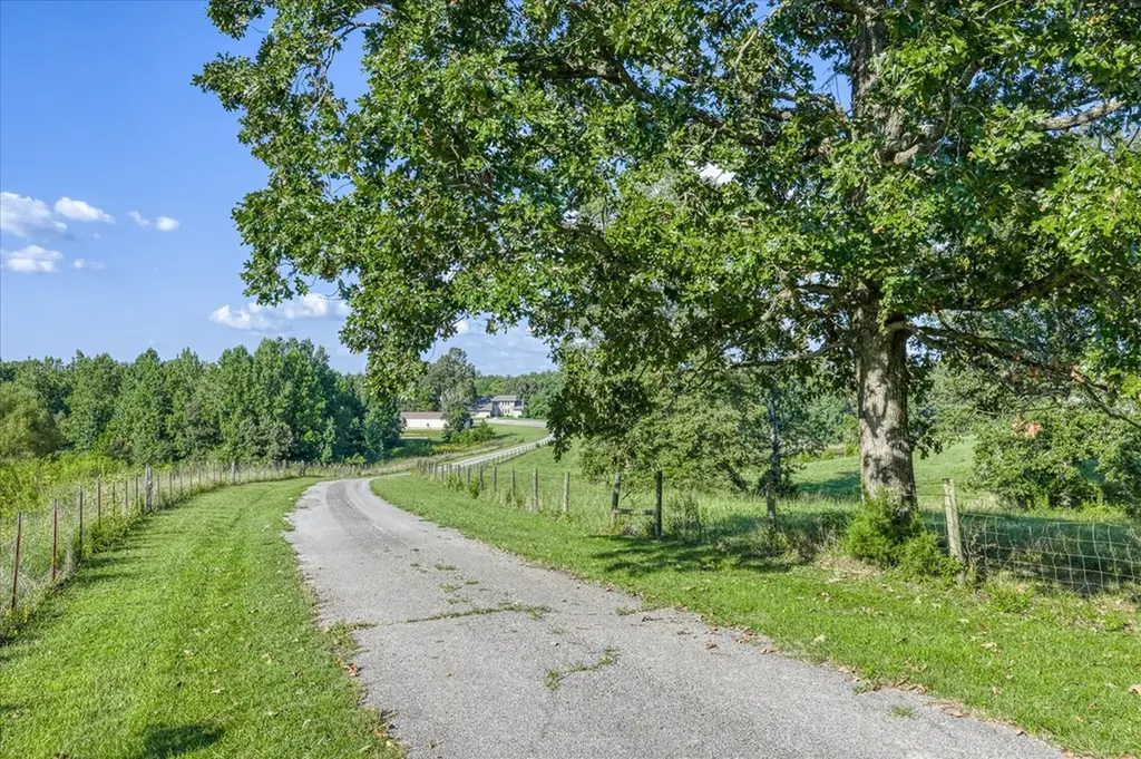 3916 Indian Mound Road Sparta TN 38583