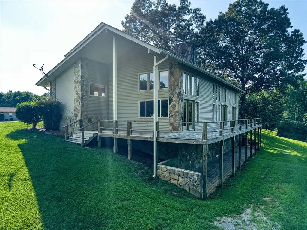 3916 Indian Mound Road Sparta TN 38583