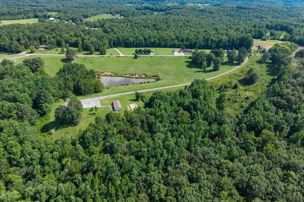 3916 Indian Mound Road Sparta TN 38583