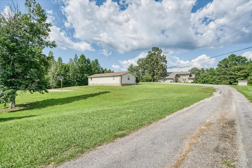 3916 Indian Mound Road Sparta TN 38583