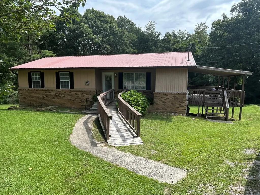 1041 Roysden Road Jamestown TN 38556