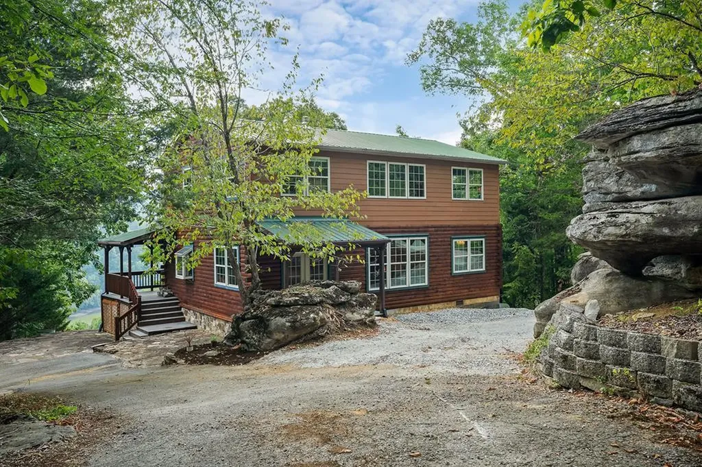 331 E Sunset Boulevard Allons TN 38541