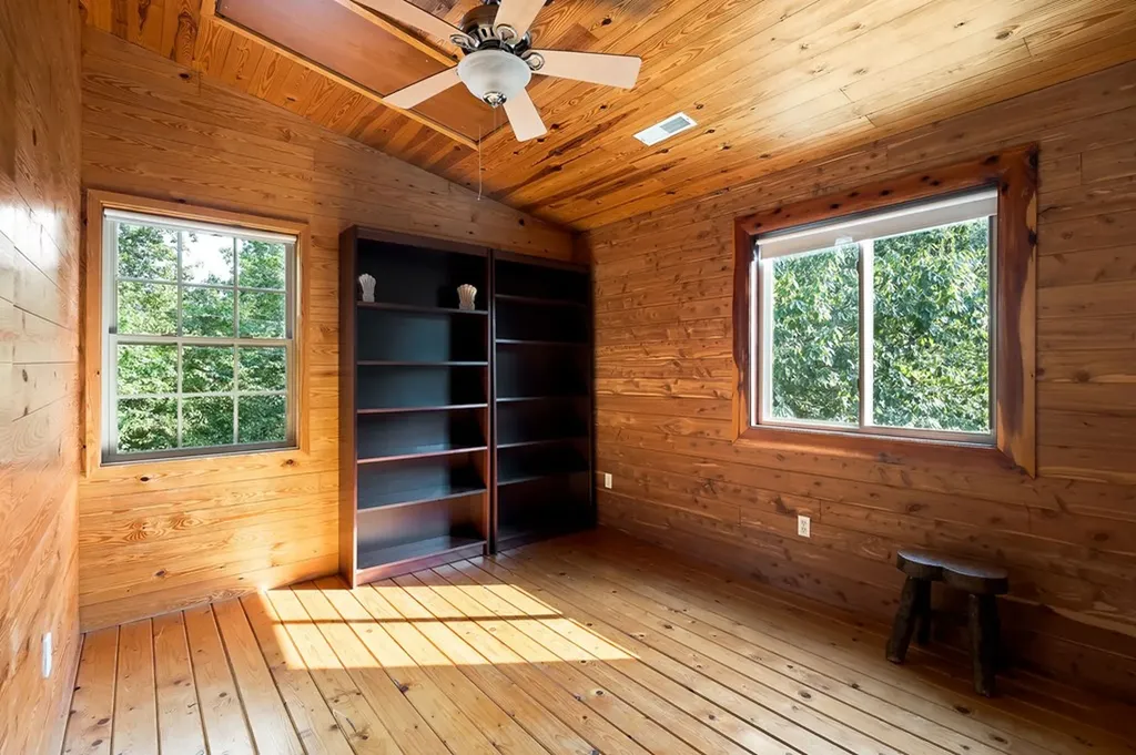 331 E Sunset Boulevard Allons TN 38541