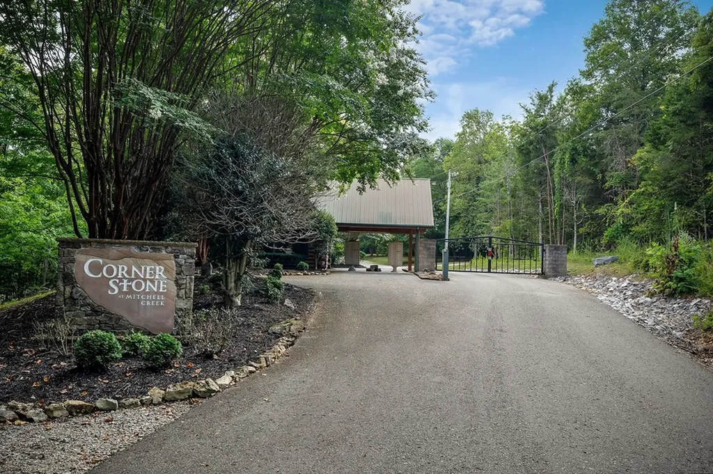 331 E Sunset Boulevard Allons TN 38541