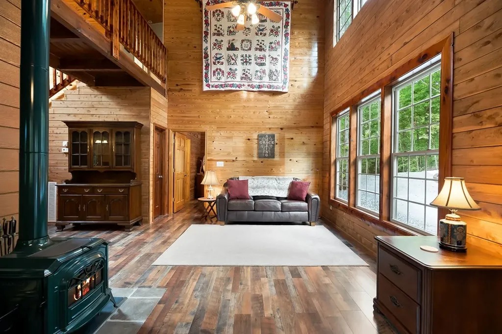 331 E Sunset Boulevard Allons TN 38541