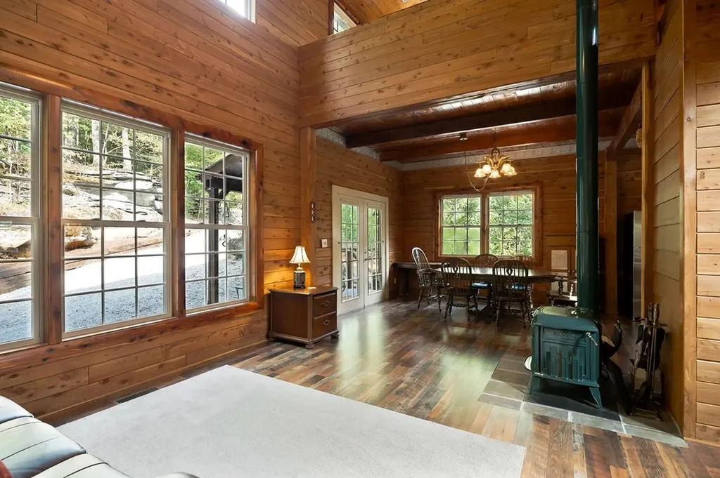 331 E Sunset Boulevard Allons TN 38541