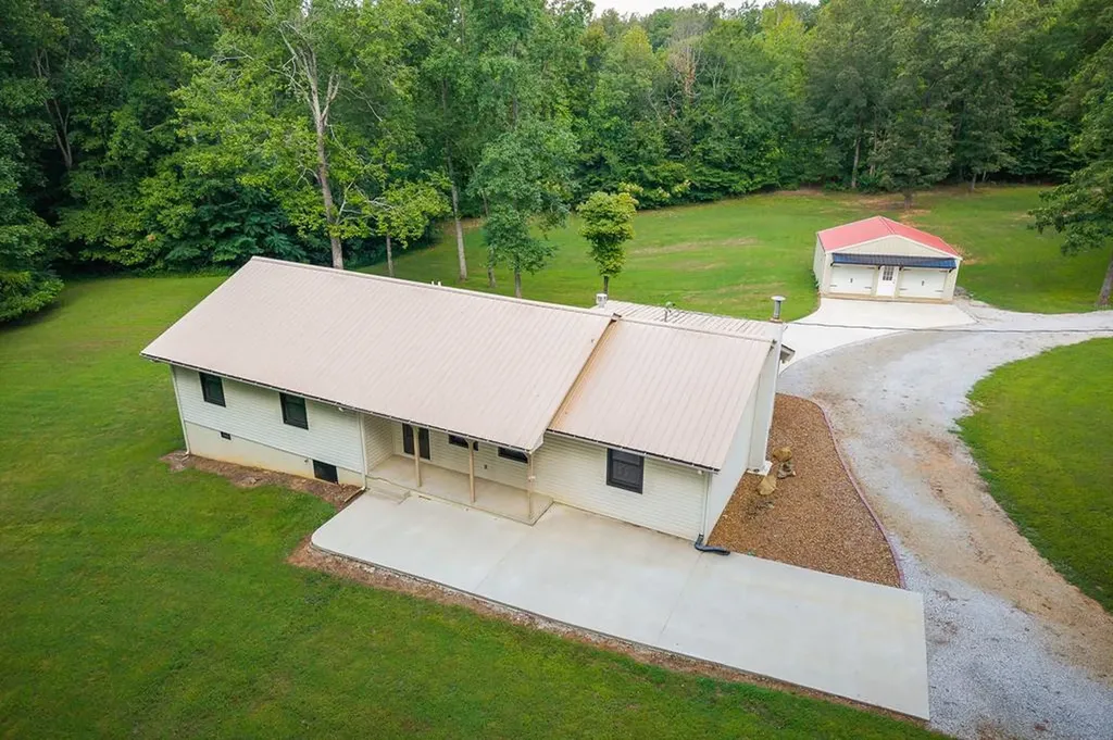 1114 Tanasi Trail Cookeville TN 38506