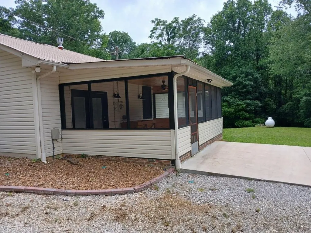 1114 Tanasi Trail Cookeville TN 38506