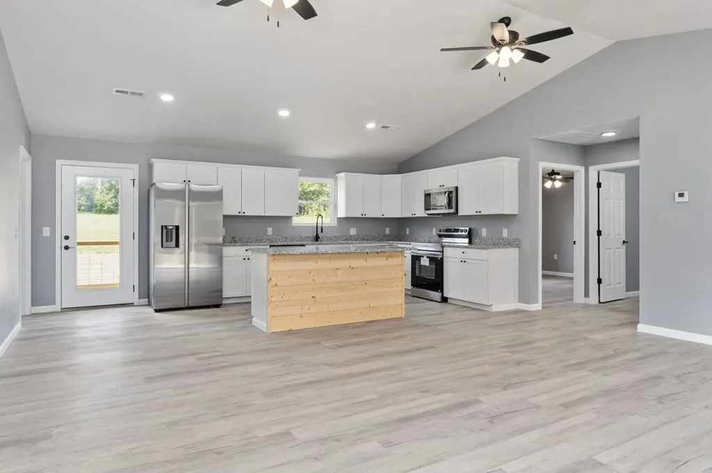 420 Salt Lick Creek Road Pleasant Shade TN 37145