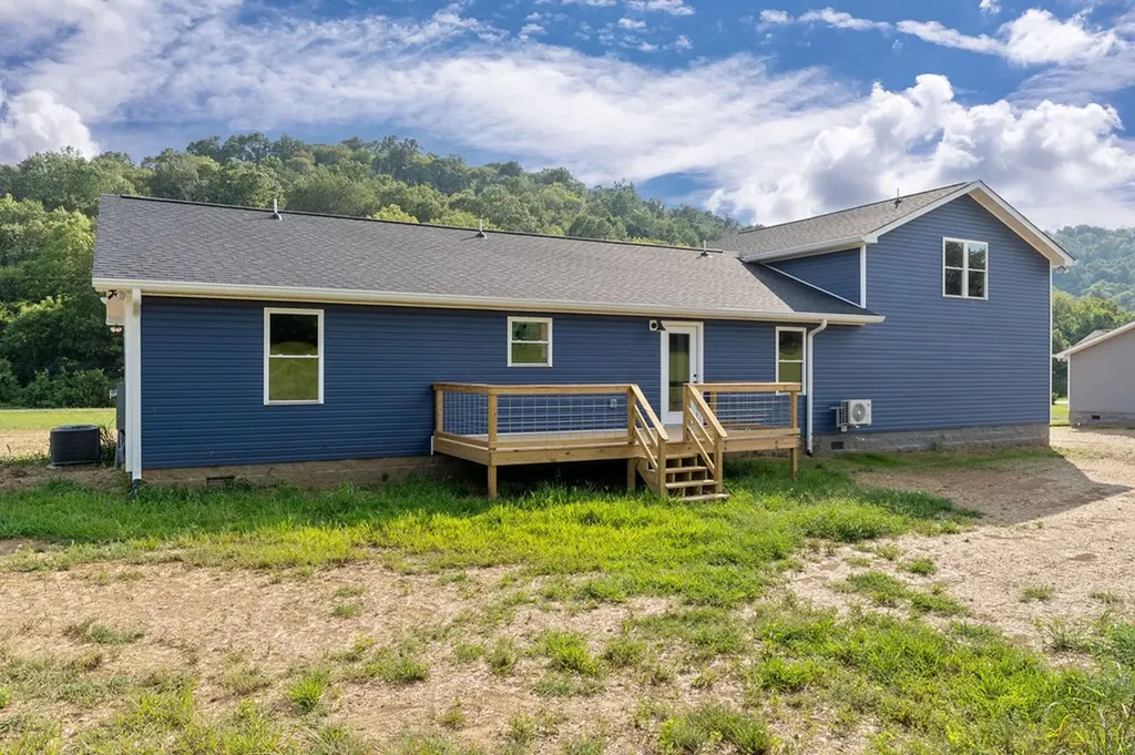 364 Salt Lick Creek Road Pleasant Shade TN 37145