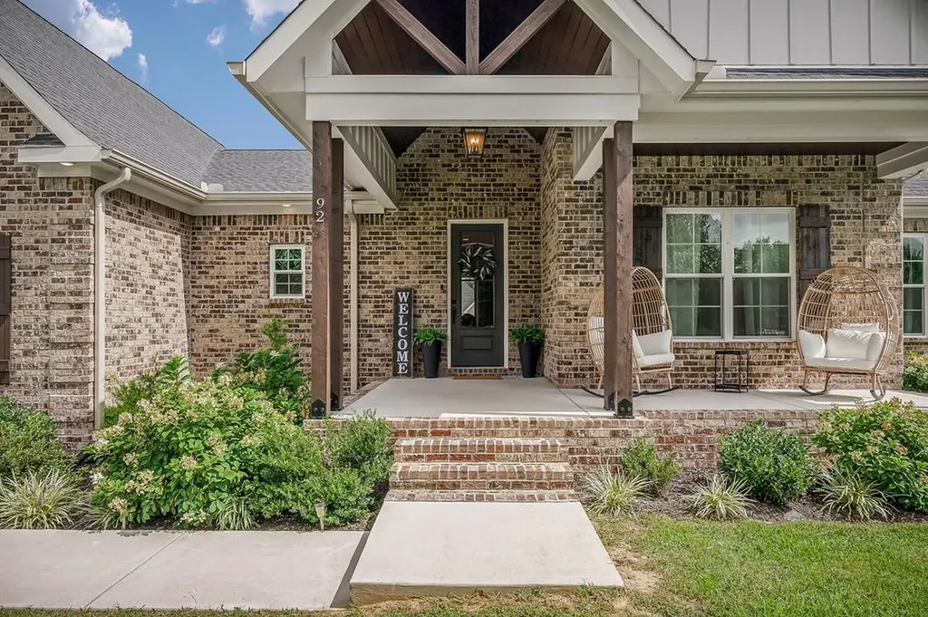 92 Hickory Grove Drive Morrison TN 37357