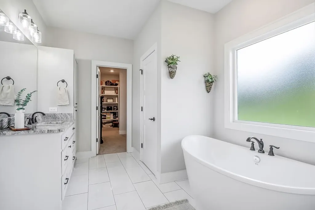 92 Hickory Grove Drive Morrison TN 37357